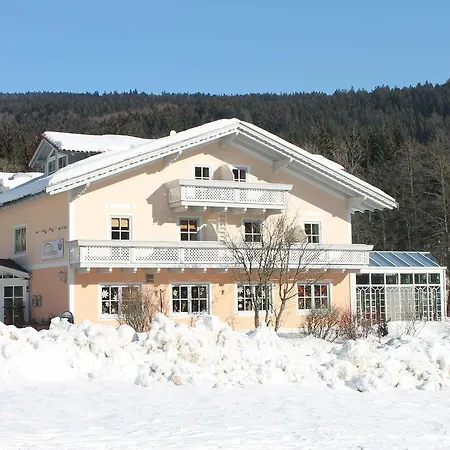 Guest house Landgasthof Zum Hirschenstein, Garni Sankt Englmar