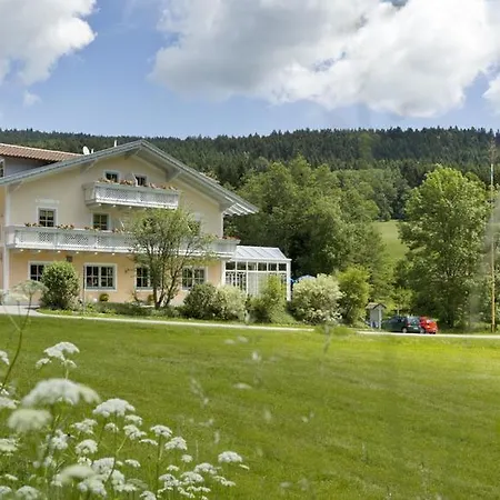 Landgasthof Zum Hirschenstein, Garni